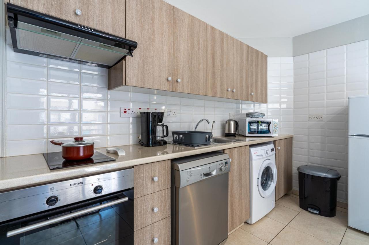 Gitane 1-Bedroom Apartment In Larnaca Buitenkant foto